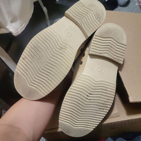 CHANEL Suede Tan Boots - Picture 5 of 6